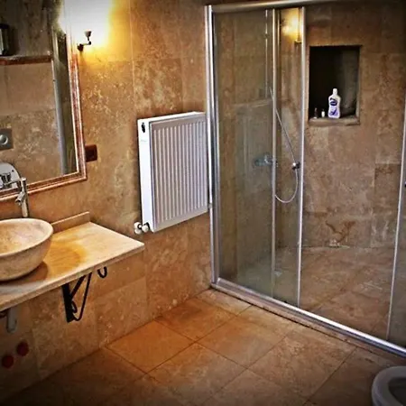 Hilem Cave House Hotel 3*