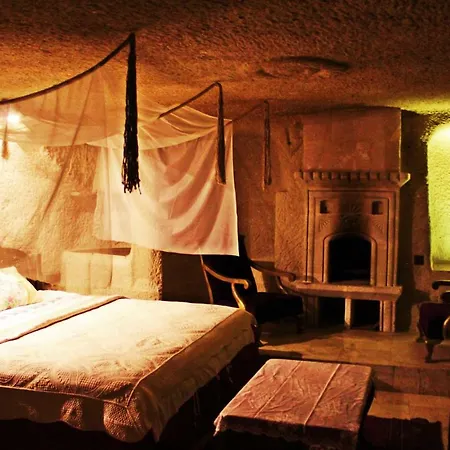 Hilem Cave House