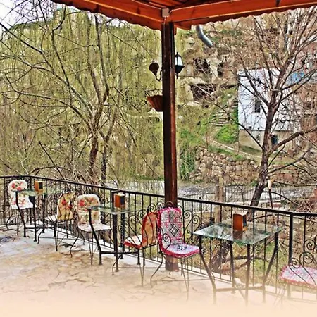 Hilem Cave House 3* Ayvali